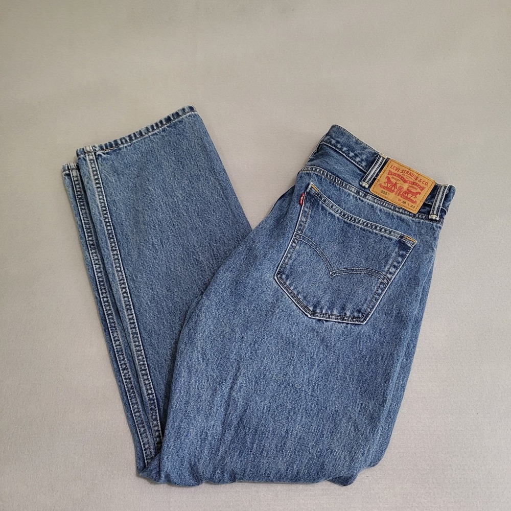 Levi's 505 Denim Blue Jeans Medium Wash Straight Leg Men's 38 X 32